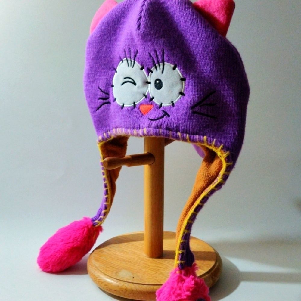 Flipeez Cute Kitty Purple Beanie‎ Hat with Wagging Tail Beanie